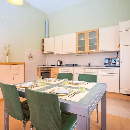 Apartment Ribnjak Seka Omis